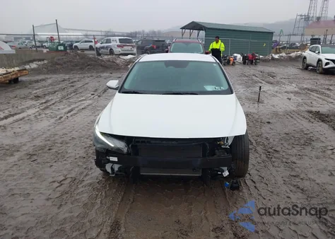 2023 Hyundai Elantra Sel z USA, uszkodzony, nr VIN 5NPLM4AG2PH090267